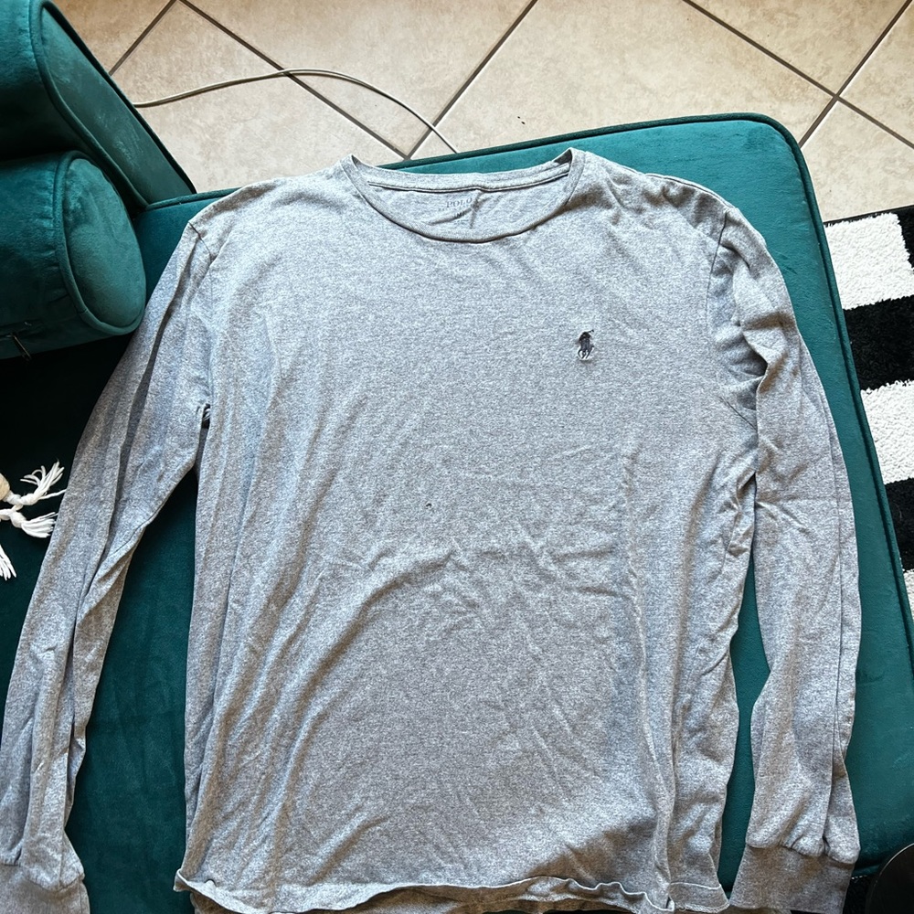 Polo Ralph Lauren. Grey long sleeve. Size M.